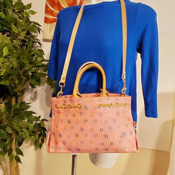 Dooney & bourke handbag - Picture 2 of 8